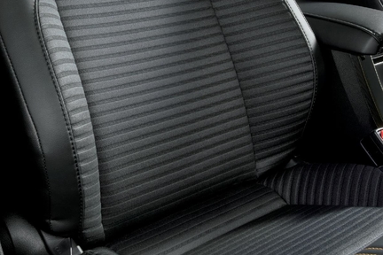 合成皮革+レザテックシート表皮（ブラック）　除電スタビライジングプラスシート（運転席）