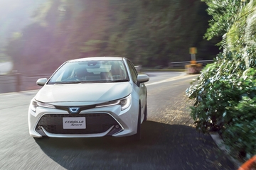 カローラ スポーツ トヨタカローラ札幌