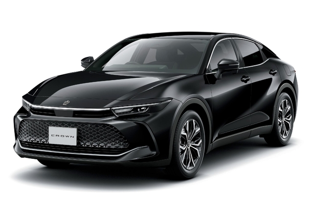 CROSSOVER X｜フロント　CROSSOVER X（2.5Lハイブリッド車）