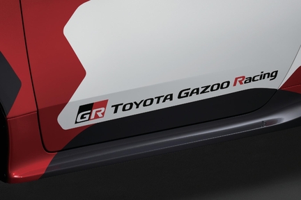 TOYOTA GAZOO Racingデカール（ドア左右/リヤバンパー）