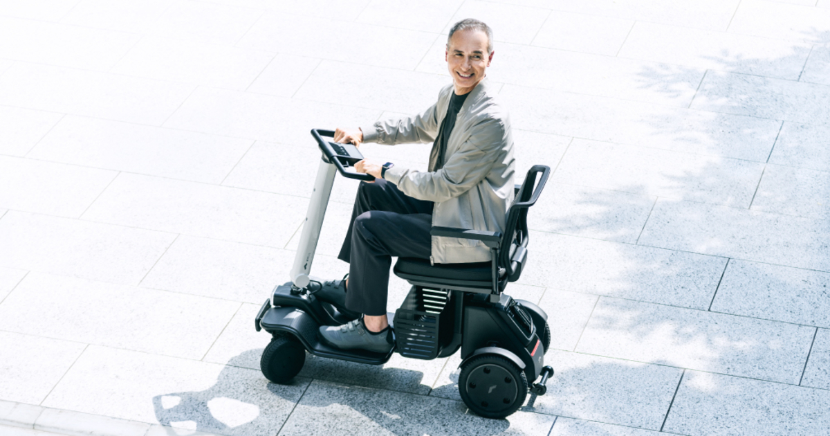 WHILL Model R | トヨタカローラ札幌 