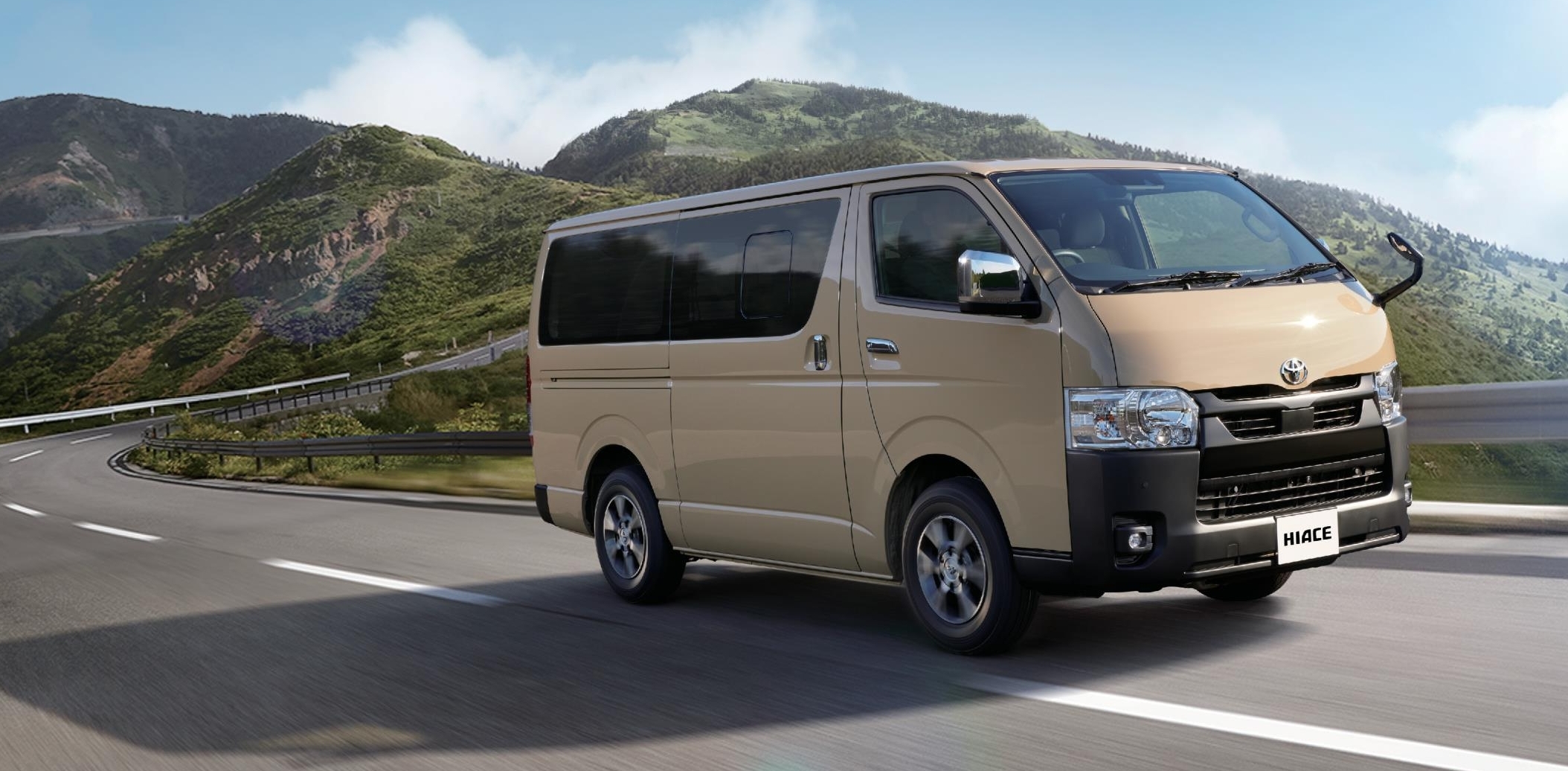 在庫有り！ハイエース後席用テーブル lot38車中泊