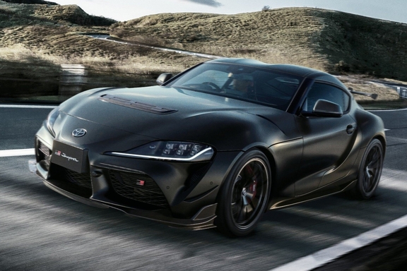 特別仕様車 “A90 Final Edition”