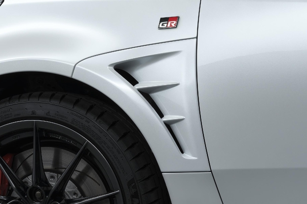 Aero performance package　フェンダーダクト　