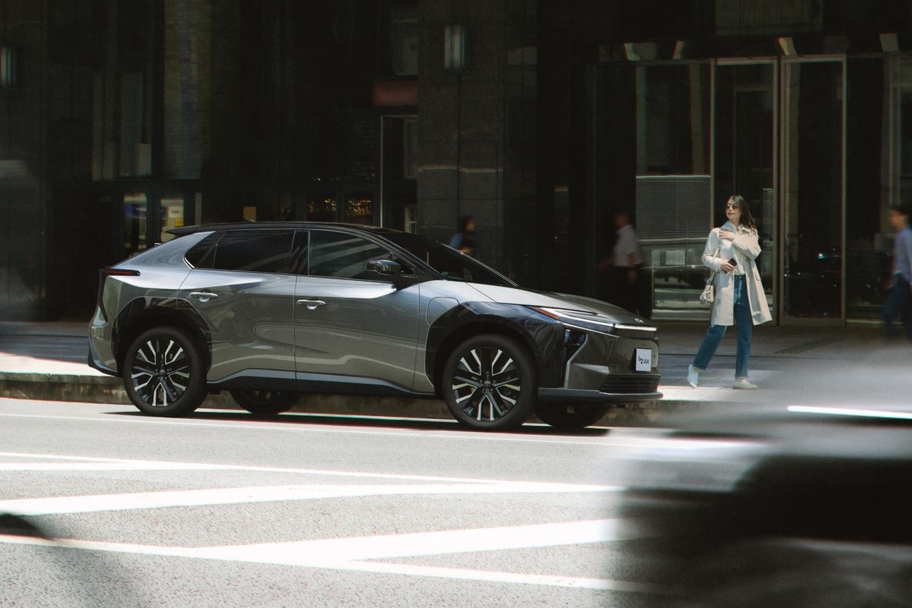 【モデル入り素材】Z（4WD）