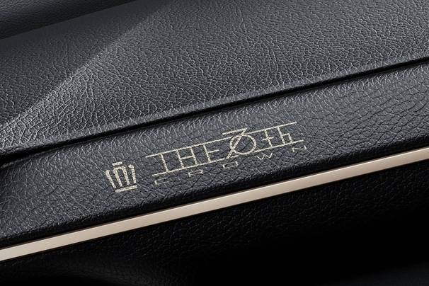 70th anniversary 特別装備（RS “THE 70th”／Z “THE 70th”共通）