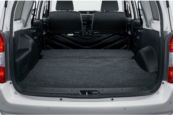 F（ハイブリッド車）