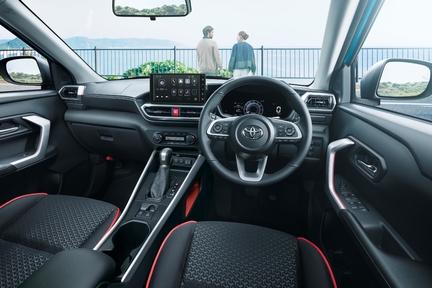 【モデル入り素材】Z（ガソリン・2WD）