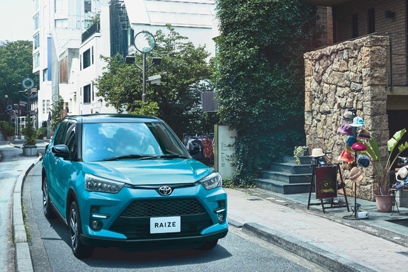 【モデル入り素材】Z（ガソリン・2WD）