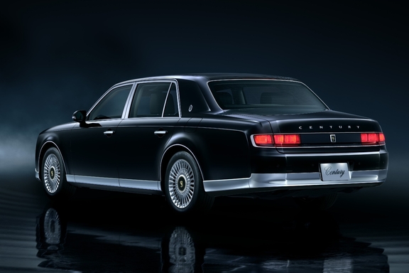 ボディカラーは神威（かむい）エターナルブラック〈225〉