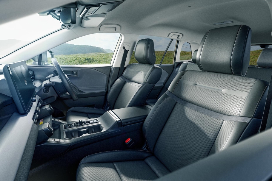 Z（ハイブリッド）