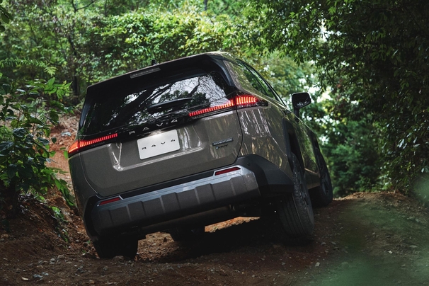 Adventure（ハイブリッド）