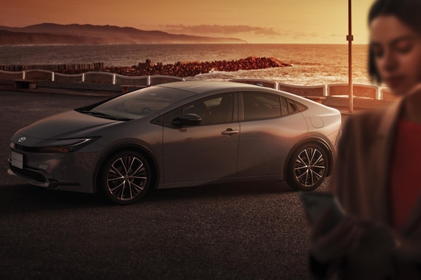 【モデル入り素材】Z（ハイブリッド・2WD）