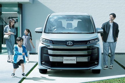 【モデル入り素材】S-Z（ハイブリッド・2WD・7人乗り）