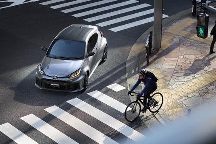 RZ［GR-DAT（8AT・4WD）］