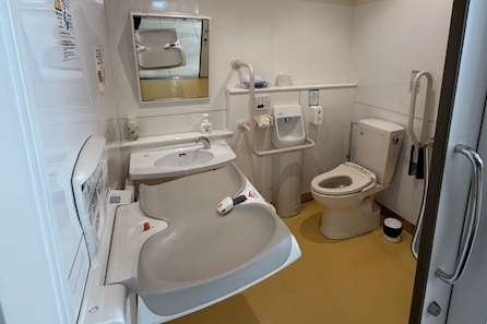 新道石川店_多目的トイレ