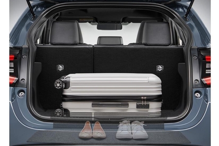 アジャスタブルデッキボード［Z（2WD）に標準装備］　Z（ハイブリッド・2WD）