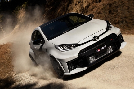 RZ“High performance”［GR-DAT（8AT・4WD）］