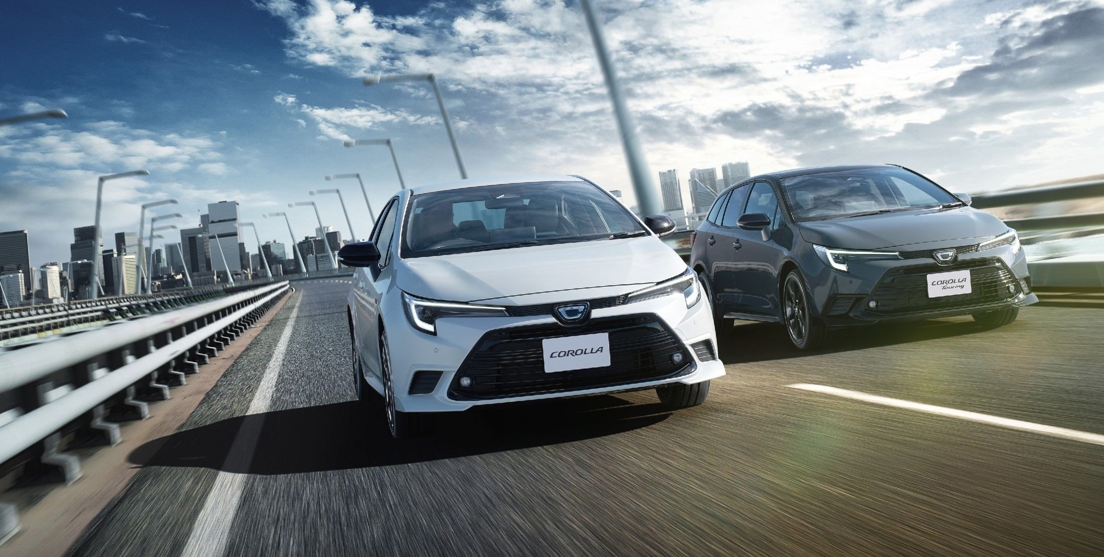 カローラならびにカローラ ツーリングの特別仕様車 ACTIVE SPORTを、60
