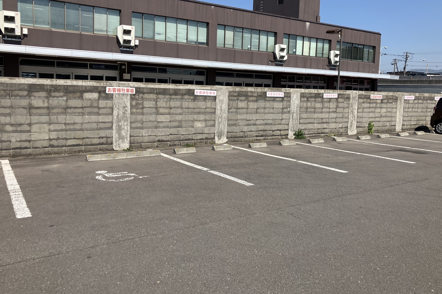 美原-駐車場②