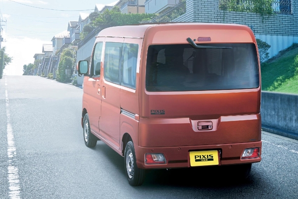 デラックス（CVT・2WD）