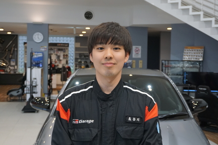 GR Garage札幌西_長谷川EG