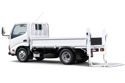リフト付トラック（垂直式）　パワーリフト車　リフト能力600kg・標準キャブ・標準デッキ・フルジャストロー・2.0トン積